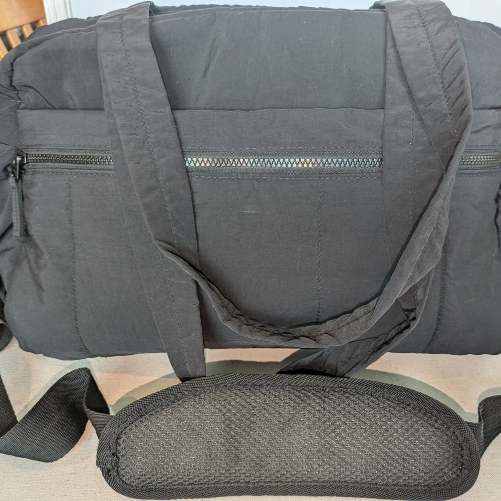 BAGSMART Black Travel Duffel Bag Weekender Carry On Gym Overnight Bag